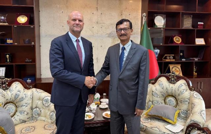 new-unhcr-representatise-ivo-freijsen-presenta-his-credentials-to-the-adviser-for-foreign-affairs-tauhid-hosain-09216992d1f781826e9e0c7890c829461757007434.jpeg