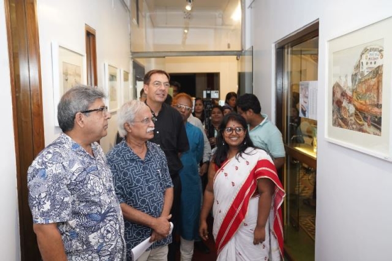 visitors-at-the-solo-exhibition-of-rubaiya-saom-dina-harmony-at-alliance-francaise-dhaka-on-friday-b968161da2d82e16f6e641d34221d4721757735589.jpg