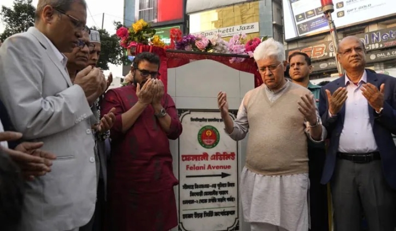 adviser-adilur-rahman-khan-unveiled-the-plaque-of-a-felani-avenue-in-gulshan-dhaka-on-tuesday-16-dec-2025-078ea8645427e51df87484677e72c8f01765906602.jpg