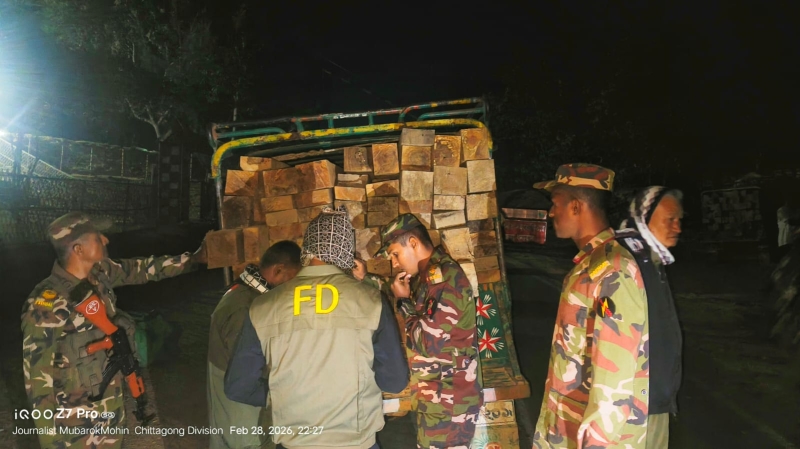 illegal-timber-seized-in-khagrachhari-by-army-on-saturday-526cc627e92cecb0056ffa0465dbf81a1772381973.jpg