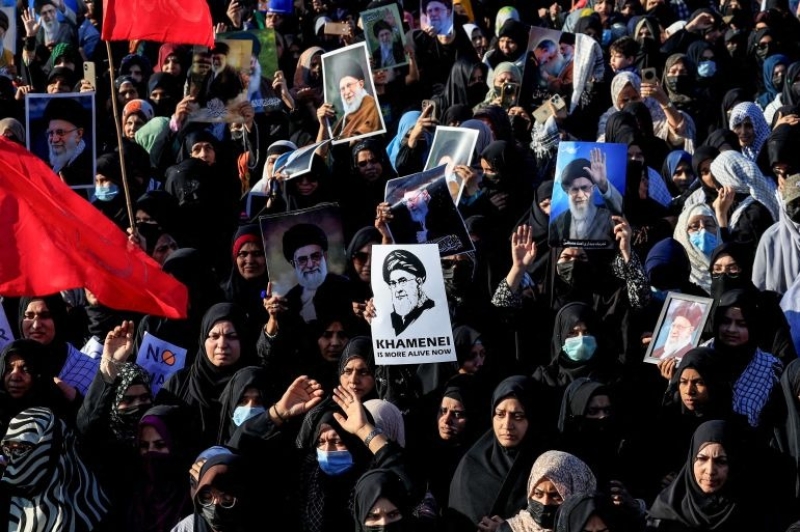 iranians-mourn-their-slain-supreme-leader-ayatullah-ali-khamenei-agency-d4d728a4e7cb70be3eed95c30d5c7f551772988135.jpg