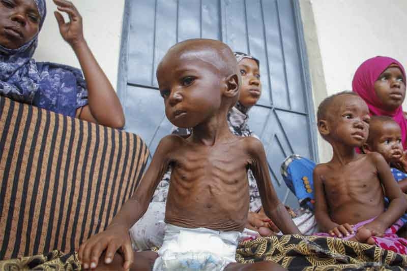 starving-children-in-africa-81f9d7f1bde1019fe6f3002db441f4c11780167156.jpg