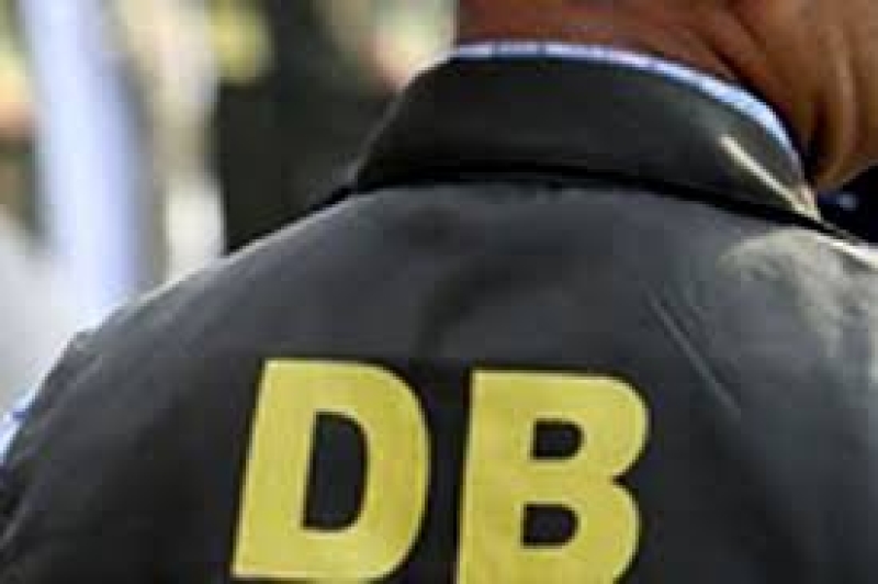 db-police-42568c9ff21f6c4f7f61985633f39f311782362440.jpeg