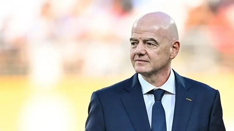 changeisnecessary-playersuniteagainstfifa-ezgif-474bddb8262e58c8343761647a42ab781787641387.jpg