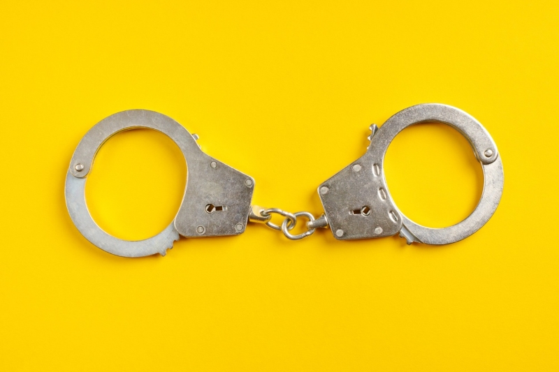 arrest-ca18c053a56624cb6d6ad2fbf8b453b61788457675.jpg