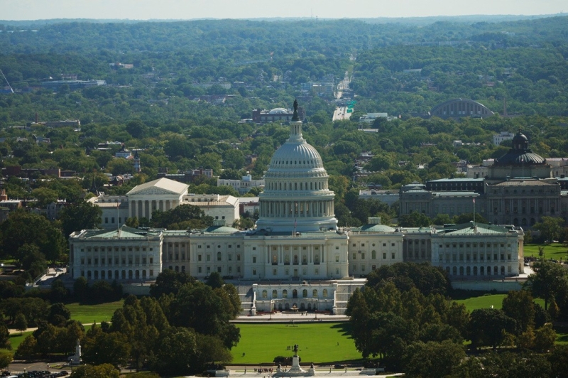 the-cpitol-that-houses-the-congress-of-the-united-states-1b322a21dff8bd0e16170616e3a532f31789532810.jpg