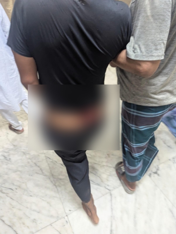 autorichshaw-driver-injured-in-crure-bomb-blast-at-jatrabari-dhaka-cd3dcbce855dc65dd587c9e6dc9726811789754338.jpg