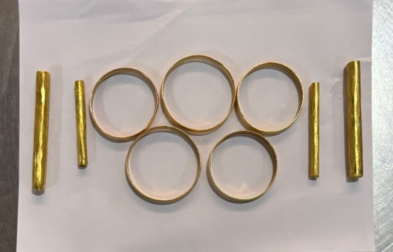 gold-in-different-shapes-08d3c8578cb6b3d13e5bb5390a7730371792402078.jpg