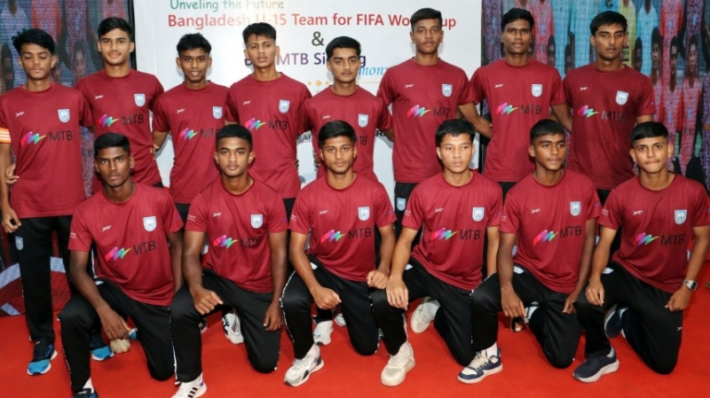 ezgif-u-15-national-football-team-play-goalless-draw-with-wales-7084ae165418652b1c24e3f33cce14911792827408.jpg