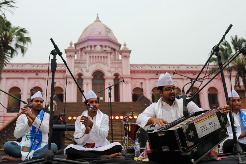 maiden-cultural-event-in-17-years-sufi-fest-enlivens-ahsan-manzil-33489b69975ff325c3d744bc0b0a5f091740160497.jpg