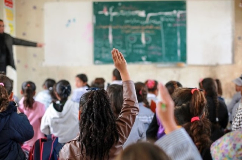 children-accessing-basic-education-in-one-of-unrwa-temporary-learning-spaces-in-the-gaza-strip-4017858fc8e3cdbbdfa95dd3fb6391481742059017.jpg