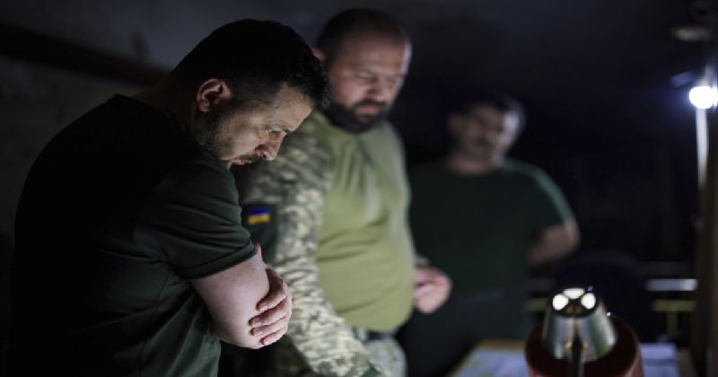 ukrainian-president-zelensky-3ef5ef86324eafd8b5727e7f9fd709b21749183811.jpg